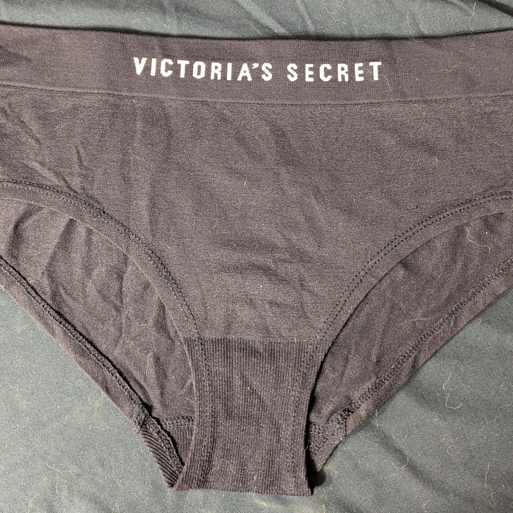 Vintage Victoria's Secret Hipster Panties in navy